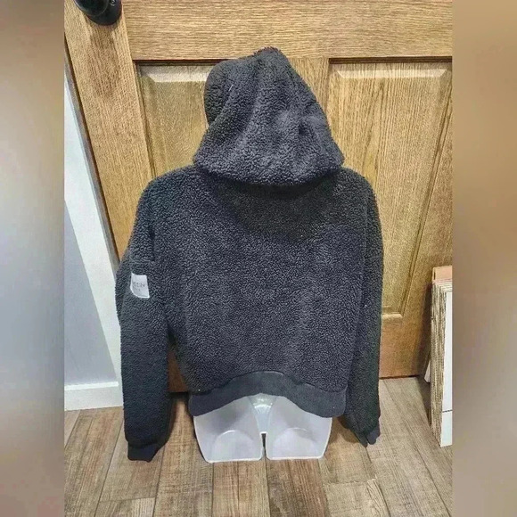 Calvin Klein Performance Women's Black Sherpa 1/4 Zip Pullover Cropped Size M - Picture 4 of 7